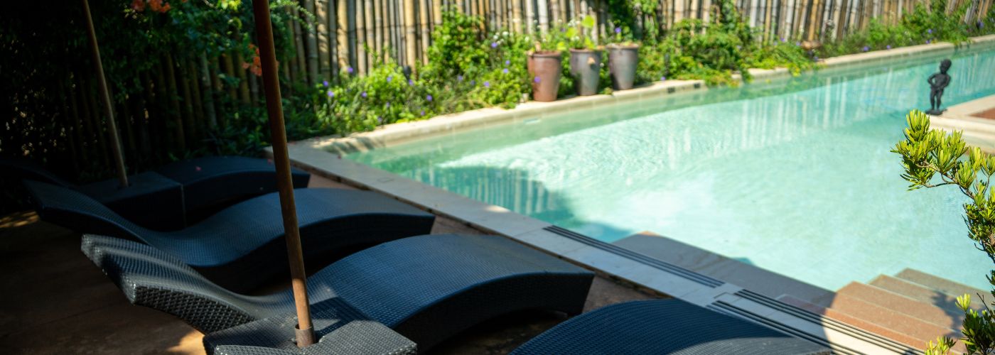 Ways Sun Exposure Impacts Pool Plaster